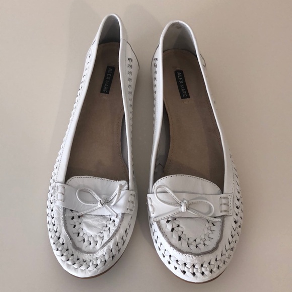 Alex Marie Shoes - Alex Marie size 8 white flats